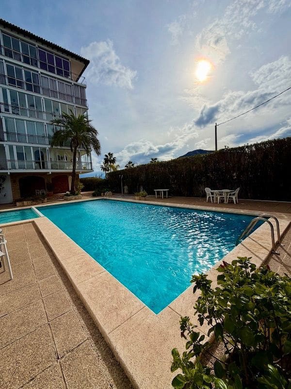 2 soverom Leilighet til salgs i Albir med svømmebasseng garasje - € 698 000 (Ref: 9547519)