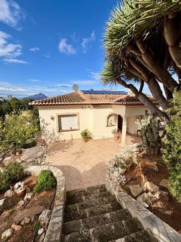 4 bedroom Villa for rent in Javea / Xàbia with pool garage - € 2,900 (Ref: 9564290)