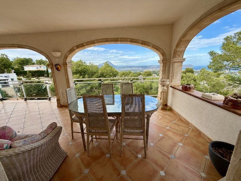 4 bedroom Villa for rent in Javea / Xabia with pool garage - € 2,900 (Ref: 9564290)