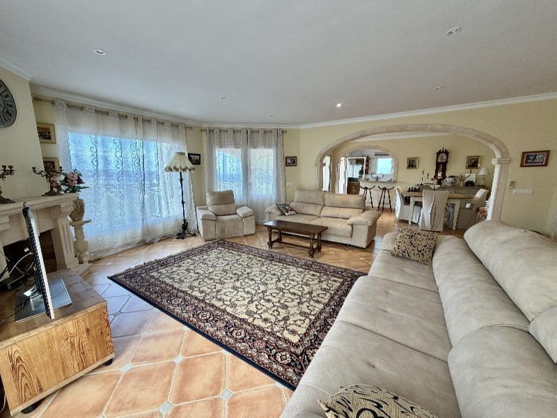 4 bedroom Villa for rent in Javea / Xabia with pool garage - € 2,900 (Ref: 9564290)