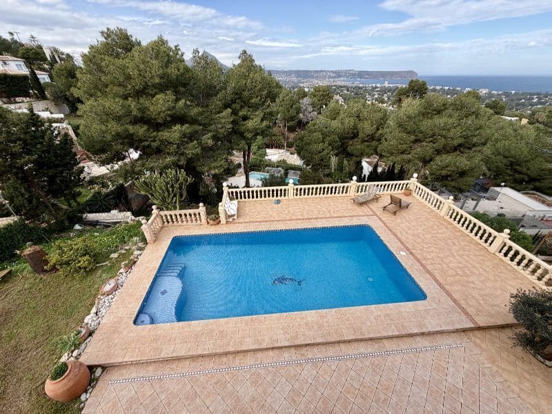 4 bedroom Villa for rent in Javea / Xabia with pool garage - € 2,900 (Ref: 9564290)