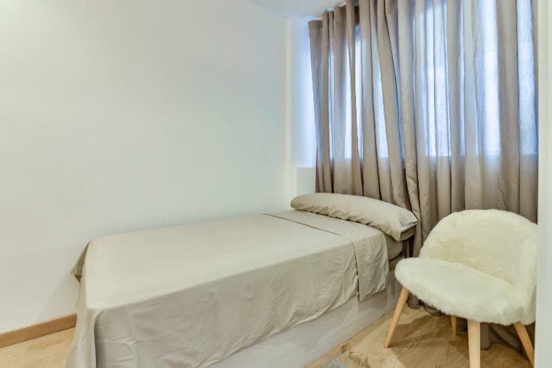 4 makuuhuone Omakotitalo myytävänä paikassa Altea mukana uima-altaan 
autotalli - 649 000 € (Ref: 9633749)