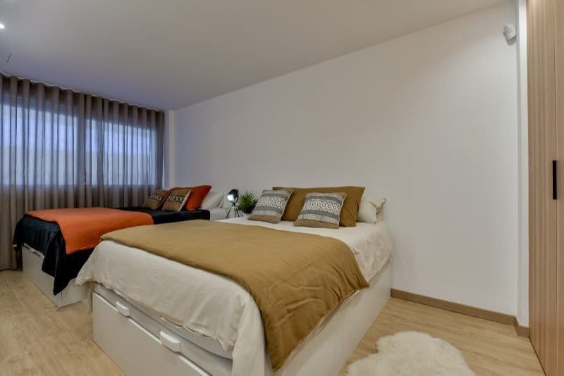 4 makuuhuone Omakotitalo myytävänä paikassa Altea mukana uima-altaan 
autotalli - 649 000 € (Ref: 9633749)