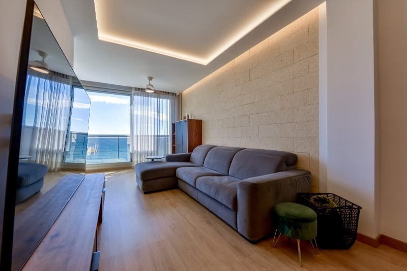 4 makuuhuone Omakotitalo myytävänä paikassa Altea mukana uima-altaan 
autotalli - 649 000 € (Ref: 9633749)