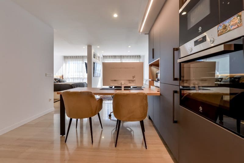 4 makuuhuone Omakotitalo myytävänä paikassa Altea mukana uima-altaan 
autotalli - 649 000 € (Ref: 9633749)