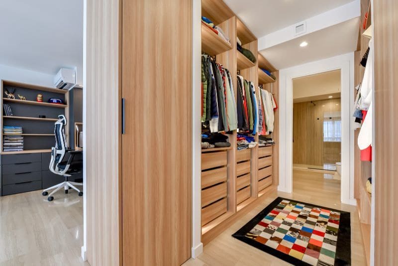 4 makuuhuone Omakotitalo myytävänä paikassa Altea mukana uima-altaan 
autotalli - 649 000 € (Ref: 9633749)