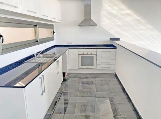 5 slaapkamer Halfvrijstaande villa te koop in Calpe / Calp met zwembad garage - € 518.000 (Ref: 9643713)