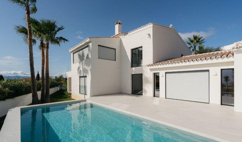 5 sypialnia Willa na sprzedaż w Cumbre del Sol z basenem garażem - 1 580 000 € (Ref: 9647653)