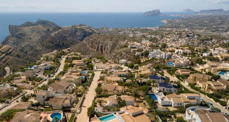 5 sypialnia Willa na sprzedaż w Cumbre del Sol z basenem garażem - 1 580 000 € (Ref: 9647653)