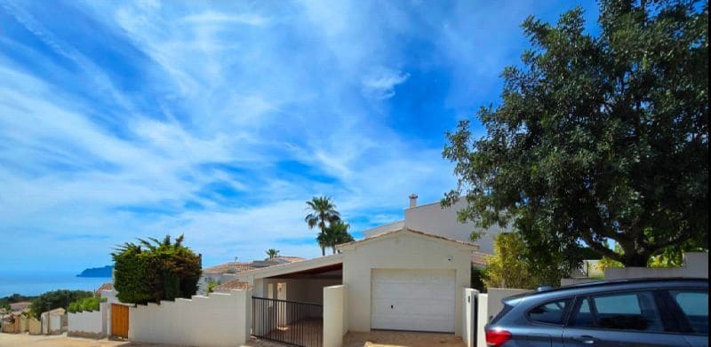 5 sypialnia Willa na sprzedaż w Cumbre del Sol z basenem garażem - 1 580 000 € (Ref: 9647653)