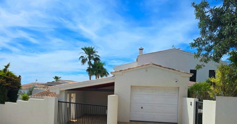 5 sypialnia Willa na sprzedaż w Cumbre del Sol z basenem garażem - 1 580 000 € (Ref: 9647653)