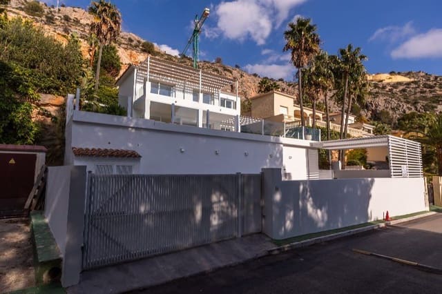 3 sovrum Villa till salu i Altea med pool garage - 1 650 000 € (Ref: 9658273)