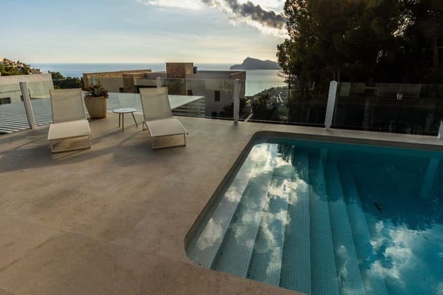 3 sovrum Villa till salu i Altea med pool garage - 1 650 000 € (Ref: 9658273)