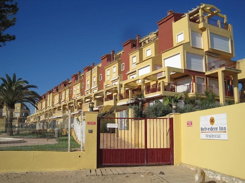 4 bedroom Semi-detached Villa for sale in Denia with pool garage - € 506,000 (Ref: 9685991)