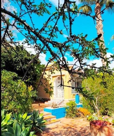 5 bedroom Villa for sale in Calpe / Calp with pool garage - € 645,000 (Ref: 9706214)