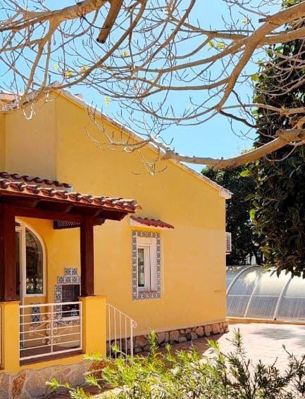 5 bedroom Villa for sale in Calpe / Calp with pool garage - € 645,000 (Ref: 9706214)