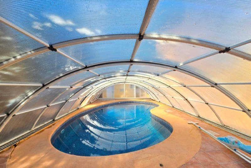 5 bedroom Villa for sale in Calpe / Calp with pool garage - € 645,000 (Ref: 9706214)