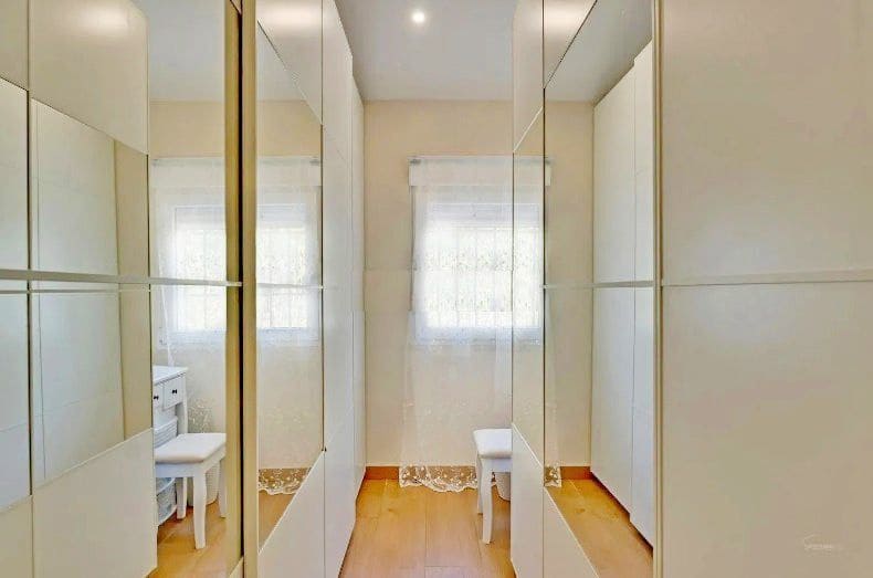 3 bedroom Villa for sale in Pinosol with pool garage - € 890,000 (Ref: 9729770)