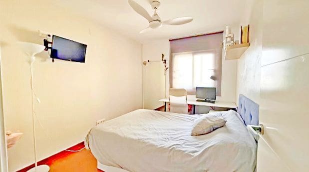 Piso de 3 habitaciones en Dénia en venta - 275.000 € (Ref: 9731647)