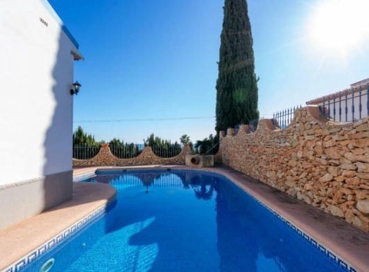 4 slaapkamer Villa te koop in Calpe / Calp met zwembad garage - € 1.075.000 (Ref: 9737888)