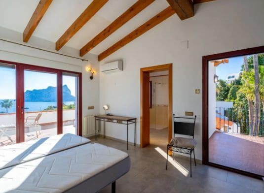 4 slaapkamer Villa te koop in Calpe / Calp met zwembad garage - € 1.075.000 (Ref: 9737888)