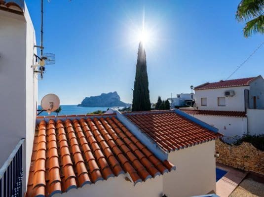 4 slaapkamer Villa te koop in Calpe / Calp met zwembad garage - € 1.075.000 (Ref: 9737888)