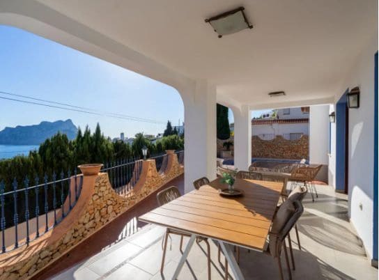 4 slaapkamer Villa te koop in Cometa - Carrió, Calpe / Calp met zwembad garage - € 1.075.000 (Ref: 9737888)
