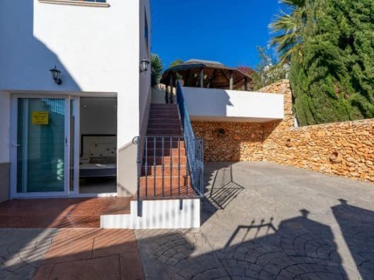 4 slaapkamer Villa te koop in Calpe / Calp met zwembad garage - € 1.075.000 (Ref: 9737888)