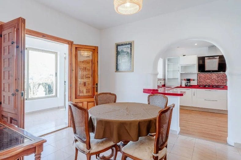 3 soverom Villa til salgs i Calpe / Calp med svømmebasseng garasje - € 530 000 (Ref: 9741477)