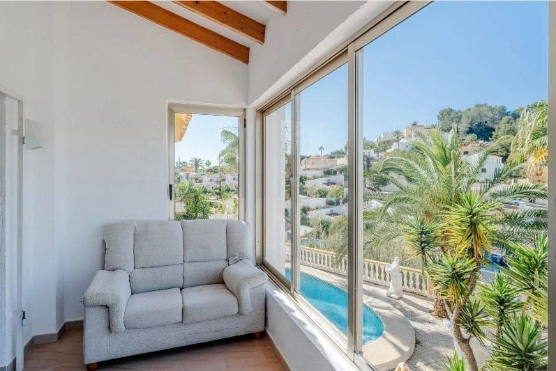 3 soverom Villa til salgs i Calpe / Calp med svømmebasseng garasje - € 530 000 (Ref: 9741477)