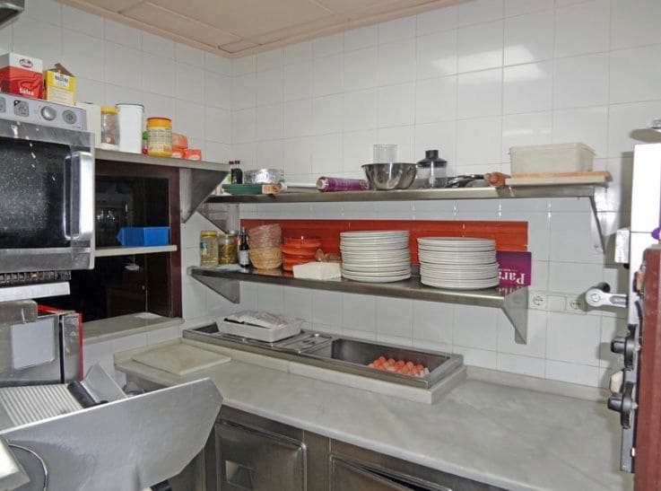 2 soverom Kommersiell til salgs i Denia med garasje - € 600 000 (Ref: 9758399)