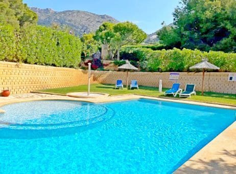 2 bedroom Semi-detached Villa for sale in Altea with pool garage - € 340,000 (Ref: 9772660)