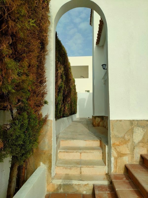 3 slaapkamer Halfvrijstaande villa te koop in Denia met garage - € 440.000 (Ref: 9790214)