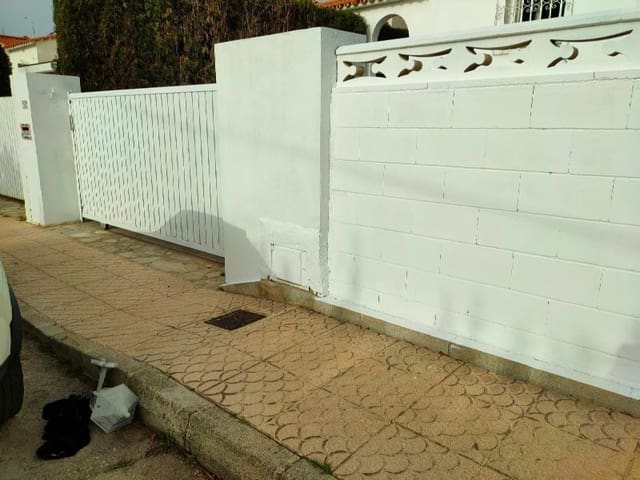 3 slaapkamer Halfvrijstaande villa te koop in Las Marinas / Les Marines, Dénia met garage - € 440.000 (Ref: 9790214)