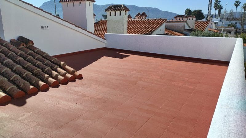 3 slaapkamer Halfvrijstaande villa te koop in Denia met garage - € 440.000 (Ref: 9790214)