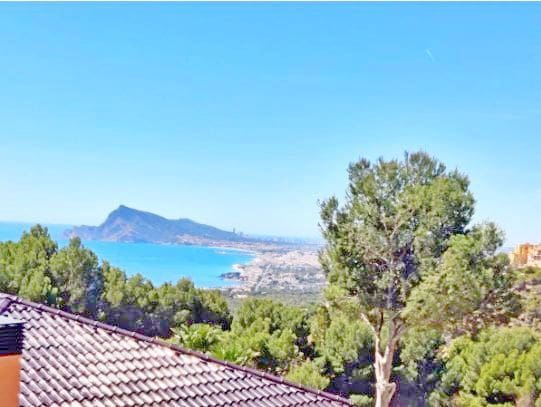 4 bedroom Semi-detached Villa for sale in Altea with pool garage - € 1,590,000 (Ref: 9790215)