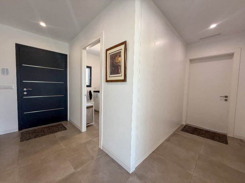 3 soverom Villa til salgs i Tormos med svømmebasseng garasje - € 825 000 (Ref: 9828235)