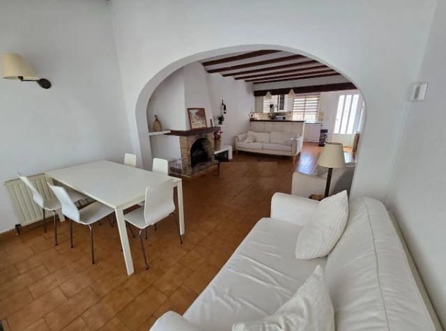 2 slaapkamer Halfvrijstaande villa te koop in Moraira, Teulada-Moraira met zwembad garage - € 349.000 (Ref: 9842090)