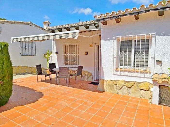 2 slaapkamer Halfvrijstaande villa te koop in Moraira met zwembad garage - € 349.000 (Ref: 9842090)