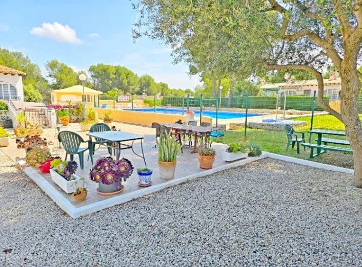 2 slaapkamer Halfvrijstaande villa te koop in Moraira met zwembad garage - € 349.000 (Ref: 9842090)