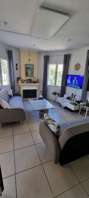 3 bedroom Villa for sale in Denia with garage - € 433,000 (Ref: 9872912)