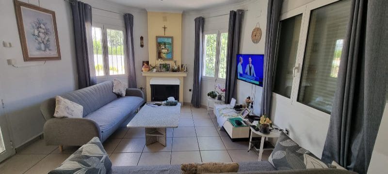 3 bedroom Villa for sale in Denia with garage - € 433,000 (Ref: 9872912)