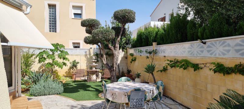 3 bedroom Villa for sale in Denia with garage - € 433,000 (Ref: 9872912)