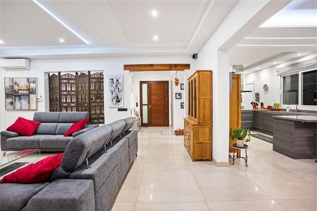 5 slaapkamer Villa te koop in Javea / Xabia met zwembad garage - € 1.890.000 (Ref: 9883982)