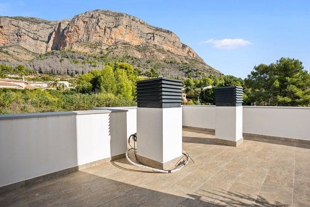 5 slaapkamer Villa te koop in Javea / Xabia met zwembad garage - € 1.890.000 (Ref: 9883982)