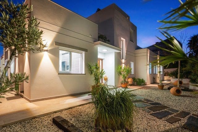 5 slaapkamer Villa te koop in Javea / Xabia met zwembad garage - € 1.890.000 (Ref: 9883982)