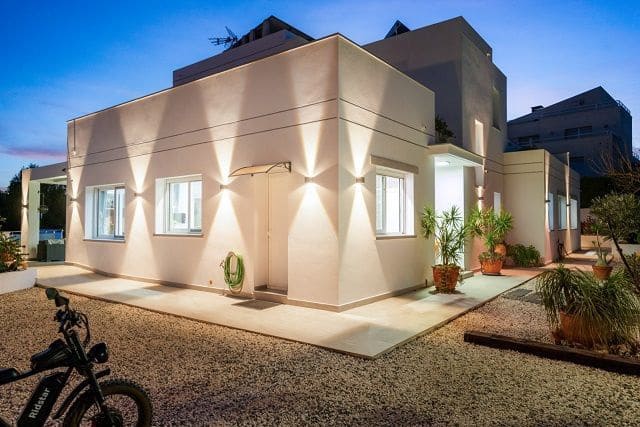 5 slaapkamer Villa te koop in Javea / Xabia met zwembad garage - € 1.890.000 (Ref: 9883982)