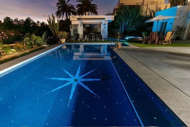 5 slaapkamer Villa te koop in Javea / Xabia met zwembad garage - € 1.890.000 (Ref: 9883982)