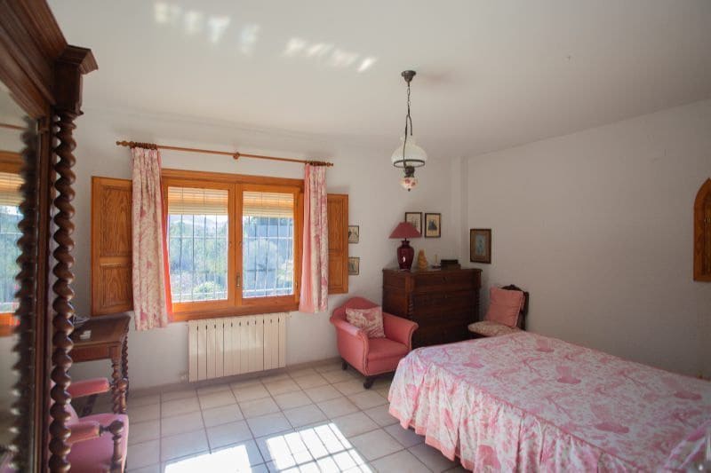 4 bedroom Villa for sale in Javea / Xabia with garage - € 1,890,000 (Ref: 9883983)