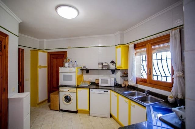 4 bedroom Villa for sale in Javea / Xàbia with garage - € 1,890,000 (Ref: 9883983)